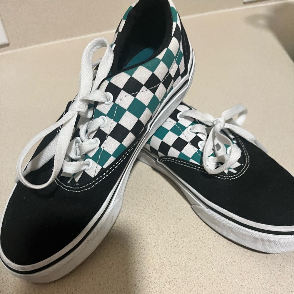 Kids vans size 2
